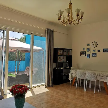 Coral Bay .5 Bedrooms.1 Minute Walk To The Beach Villa *