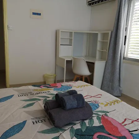 Villa Coral Bay .5 Bedrooms.1 Minute Walk To The Beach *