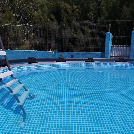 Coral Bay .5 Bedrooms.1 Minute Walk To The Beach Villa
