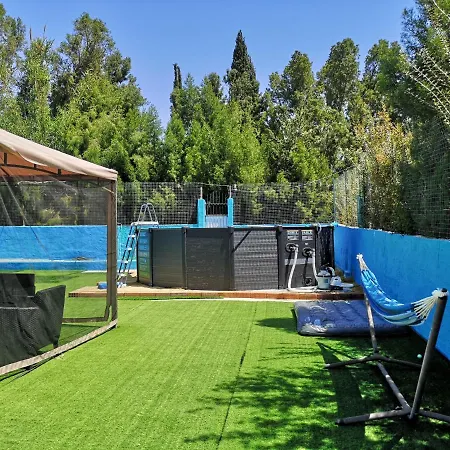 Coral Bay .5 Bedrooms.1 Minute Walk To The Beach
