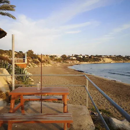 Coral Bay .5 Bedrooms.1 Minute Walk To The Beach Villa *
