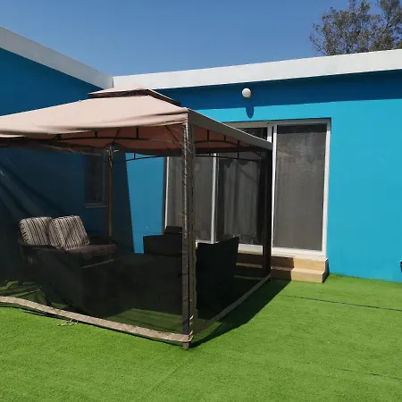 Coral Bay .5 Bedrooms.1 Minute Walk To The Beach