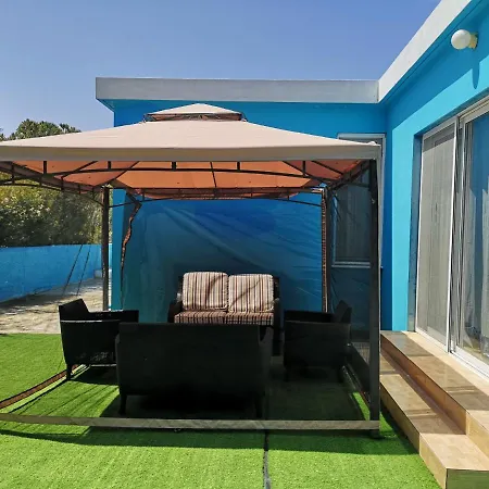 Coral Bay .5 Bedrooms.1 Minute Walk To The Beach *